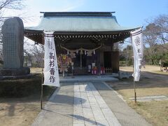 桜山神社拝殿前には高杉晋作の幟もあります。