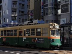 9：30にHOTELを出発してバス停：新天地に向かったところ、僅差でバスを逃してしまったため、電停：八丁堀から乗車することに。