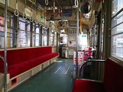 広島滞在4日目にして初めて乗車する広島電鉄は、懐かしさたっぷりのレトロな車内にテンションが上がる。
9：50にW1：八丁堀を出発して、W3：縮景園前で降車した。
