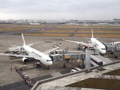 ちょっと時間があったので、羽田空港第1ターミナルの展望デッキへ。