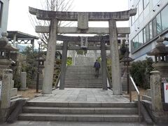 岡田神社鳥居です。