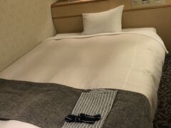 部屋は満足。ラド観光で名古屋往復航空券付き2泊で24800円。全国支援で19840円になりホテルで4000円分のクーポンもらえます