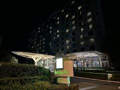 １０時ごろ、エアポートリンクに乗って、空港近くのホテルに戻ってきました