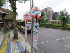 大垣駅でも乗り換え。ちょっと疲れたので大垣城公園など歩きます。