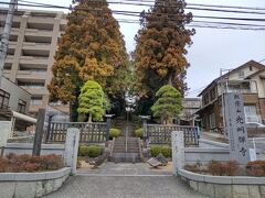 「光明寺」
支倉常長のお墓があります。
この辺りは仙台城の鬼門 北東の方角で大きなお寺・神社が集まっています。いづれも階段を登った先でほんの少し距離があります。