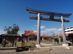 石畳を進み階段を上ると日本最南端という宮古神社。
せっかくなのでここでもお参り。