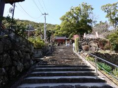 41番札所・龍光寺（りゅうこうじ）

お遍路さんのクルマで駐車場は満車状態です。春の観光シーズンになるに連れて混雑してくるのでしょうね。