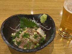 ホテル１Fの油屋熊八亭にて夕食。
りゅうきゅうとビール。
りゅうきゅうは甘い味付で、見た目から想像した味とは違ってました。
おいしく完食です。