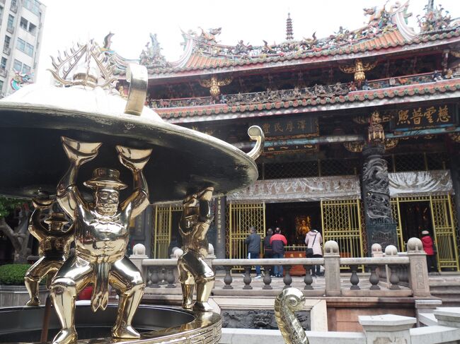 中をのんびり一周しました。<br />前回きたときよりもだいぶ人が少ない印象