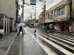 小田急線生田駅前