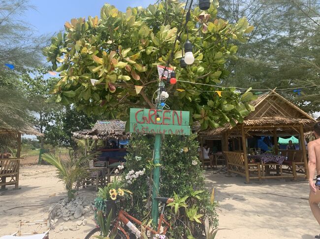 このホテルでの初日の夜に美味しかった、「グリーンレストラン」に再び。