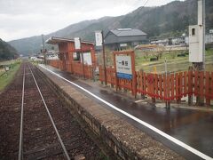 一乗谷駅

越前を統治していた
朝倉氏の居城がある一乗谷の最寄り駅

福井平野の末端に位置します。