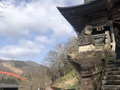 橋、通りの歩道の“朱色“

これ、ここのテーマカラーなんでしょうね
あかべこ（赤い牛）発祥の地らしく、かな。

これが風景に映えて良いなと思いました。