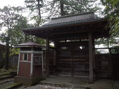 続いて清遠閣(本間家別邸)へ。
江戸時代に建設した迎賓館で、冬季の失業対策を兼ねた公共事業でした。