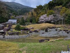 17世紀後半に作庭されたそうです。長年土砂に埋もれていて発掘整備されたそうです