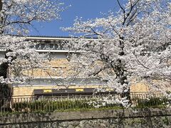 　京セラ美術館。