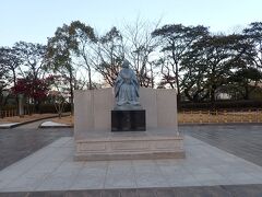 篤姫の銅像もありました。
