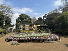 公園の一画にある、野毛山動物園
入場無料なので、ちょっと入ってみました