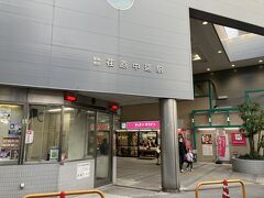 池上線荏原中延に
東急ストア併設の駅
商店街と東急ストア
ライバルになるよな
頑張れ中延商店街っ