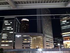 大阪駅で乗り換えたら、ホテルからトータル30分ほどで福島駅に到着～。