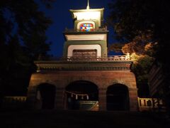 尾山神社
ホテルから徒歩数分の尾山神社です。
