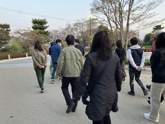 智積院、朝のお勤めは5時40分から。

智積院は真言宗智山派の総本山です。正式名は五百佛山（いおぶさん）根来寺（ねごろじ）智積院（ちしゃくいん）。