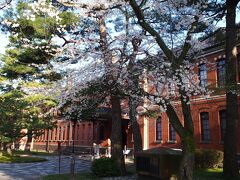 昨晩ライトアップされていた建物
明治26年（1893）から約60年間、旧制高等学校（中学校）として使用された歴史をたどり、
四高と四高生を育んだ風土と時代を知るための展示空間です。