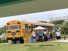 西平安名崎のハリーズ
ガーリックシュリンプの専門店
ハワイのようで、雰囲気が良かったですよ