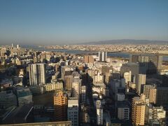 おはようございます。
「ウェスティンホテル大阪」2日目の朝です。
今日の大阪の天気は快晴です。

妻に連れられ、ホテルホッピングin大阪の3日目、最終日でございます。

今回は、ウェスティンホテル大阪の最上階、エグゼクティブフロア30階にある「エグゼクティブツイン」3013号室からのスタートです。

妻に連れられ、梅田にある五つ星ホテルの「ザ・リッツ・カールトン大阪」の次にやってきたマリオットボンヴォイ（Marriott Bonvoy）参加ホテルは、大阪のランドマーク「新梅田シティ」にある「ウェスティンホテル大阪」になります。

・前回のお話し
「妻に連れられ、ホテルホッピングin大阪④　ウェスティンホテル大阪 1泊2日、エグゼクティブクラブフロア最上階宿泊でクラブラウンジ満喫 その1」
https://4travel.jp/travelogue/11817888