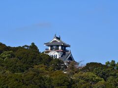 中村城
一條神社から望む中村城の四万十市郷土博物館。