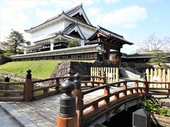 長岡京の〝勝龍寺城跡"にやってきました。