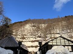 乳頭温泉郷の鶴の湯温泉に到着です。
まさか、この景色をリアルに見ると思っても見ませんでした。