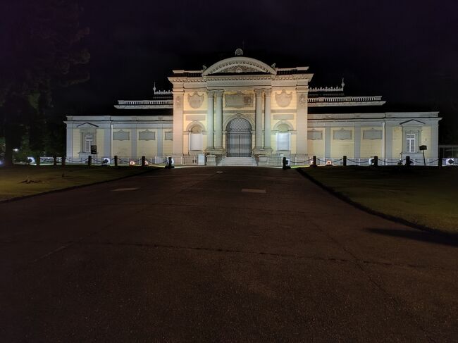 昼間とはまた違う顔した<br /><br />国立博物館