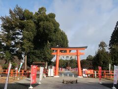 9:10　賀茂別雷神社（上賀茂神社）一ノ鳥居