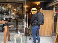 目的地のGoodman roaster KYOTO。夫も私も好きな高嶋リョーヤさんのyou tubeによく出てくるカフェらしいのだ。