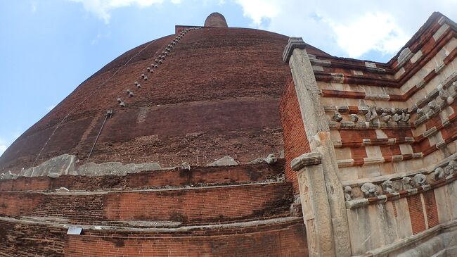 スリランカ】世界遺産 仏教の聖地アヌラーダプラ その2
