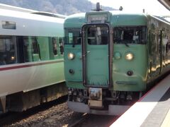 城崎温泉駅で、折り返し列車に乗り換えます。