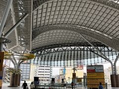 台鉄台中駅に着きました。バスの月台を確認してから宮原眼科に向かいます。