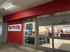 T.J. Maxx (ワード ヴィレッジ ショップス店)