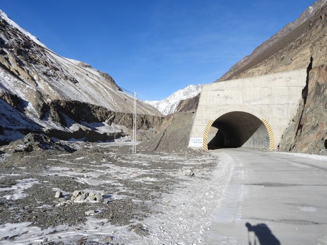 トンネルもあります
