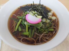 途中の道の駅でいただきました
そば処　くろむぎ