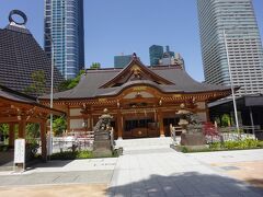 西久保八幡神社（拝殿）岩清水八幡社の神霊を講じたが、江戸城築城でここに移された。