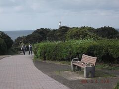 薩摩長崎鼻灯台ですが、かなり歩きそうでここで写真を撮って引き返しました。