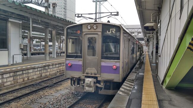 11:54発の一ノ関行に乗車です。<br />ここから小牛田まではロングシートの旅になります。