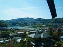 電車の中で寝ようと思ってたのに、うきうきしちゃってほとんどずっと窓の外を見てました。