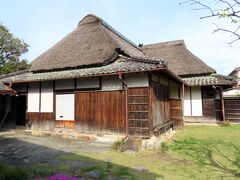 土佐藩の武士・豪農だったという関川家の旧宅。1819年に建てられたもので国の重要文化財に指定されています。