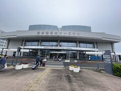 11時ちょっと過ぎに博多港国際ターミナルに到着。国内線の博多港とは違う埠頭にあるので、交通機関を調べる際は気をつけました。