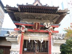 あら町諏訪神社
総漆喰の塗龍造の防火洋式だそうで、龍がとても立派だったのが印象的。
