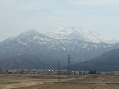 車窓から八海山