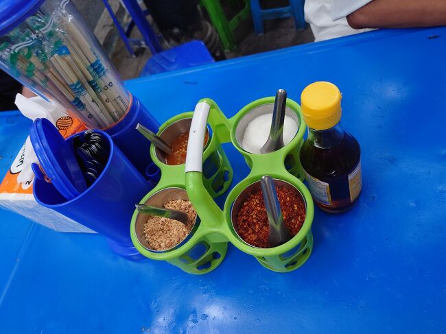 4種の調味料です。